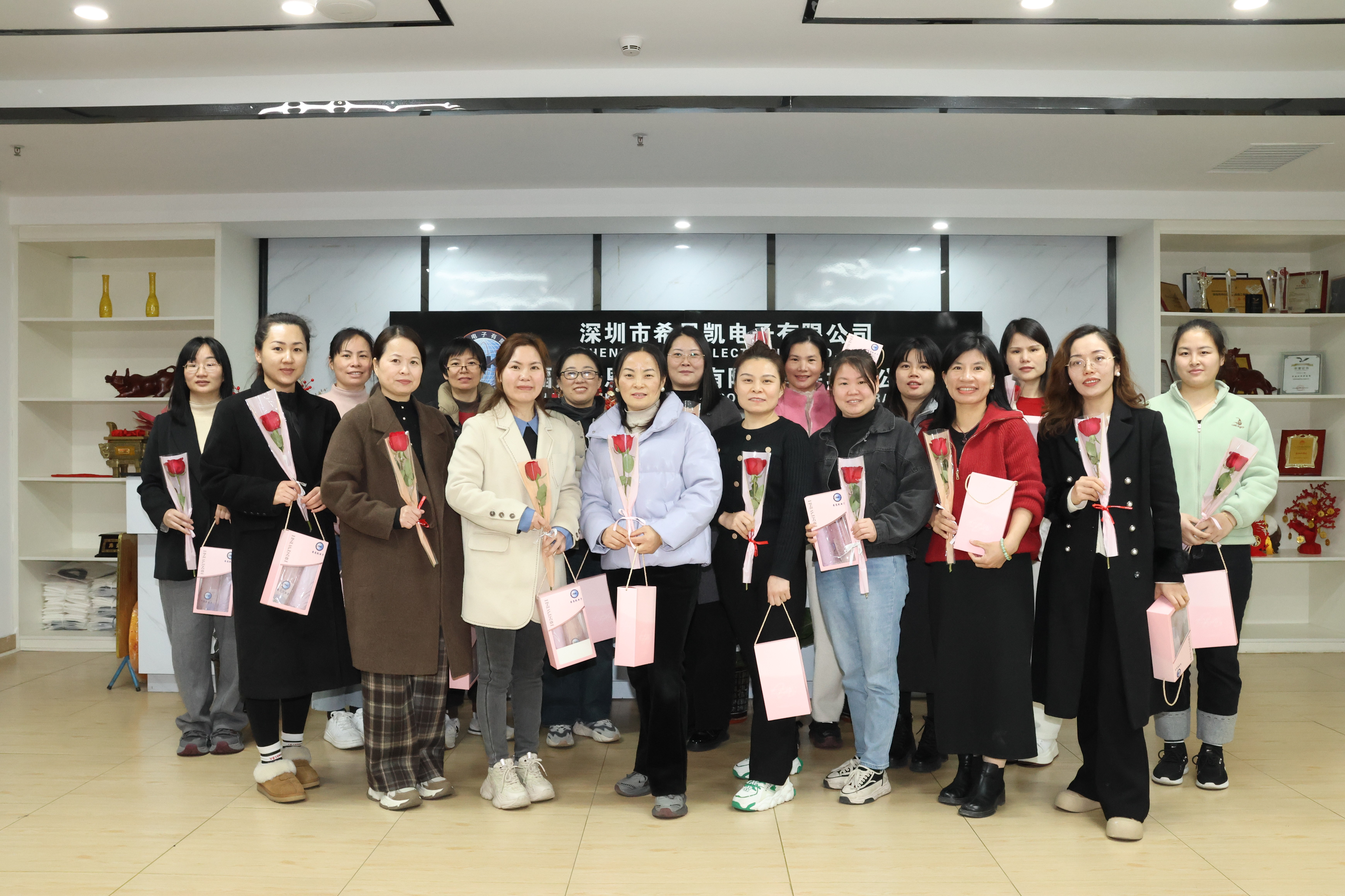 2025 年女性の日の心温まるドキュメンタリー「Her Power」への特別な賛辞