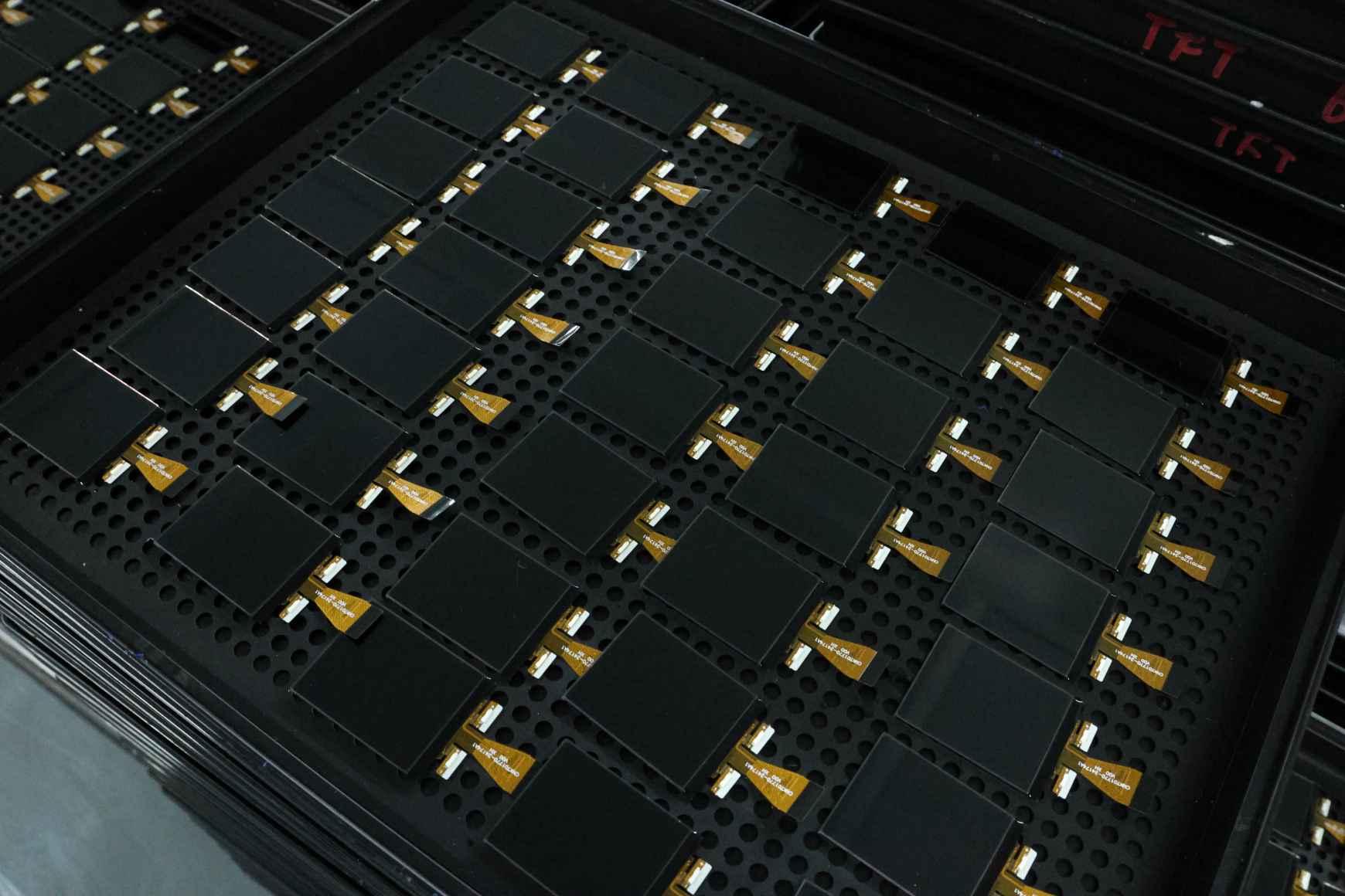 中国のLCDメーカーが医療用高リフレッシュレートディスプレイ分野をリード、カスタム液晶モジュールが数十億ドル規模の増分市場を促進