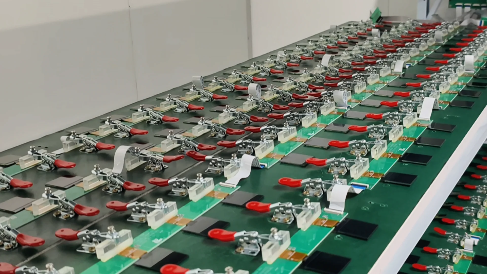 TFT 環境温度設計ガイド: CNK エレクトロニクスからの専門的なアドバイス